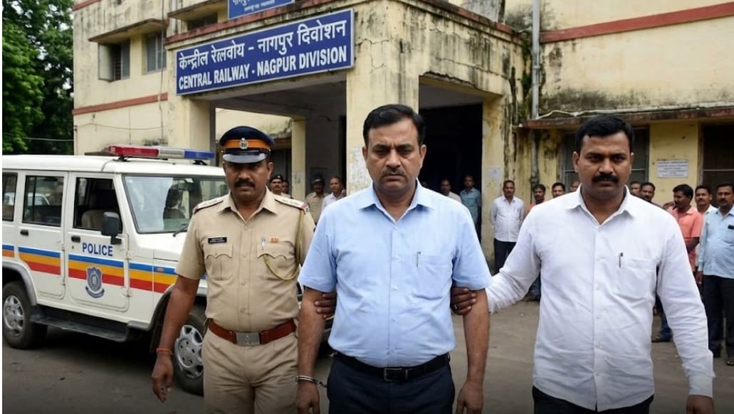 Railway Accountant Arrested in Nagpur for Taking a Bribe